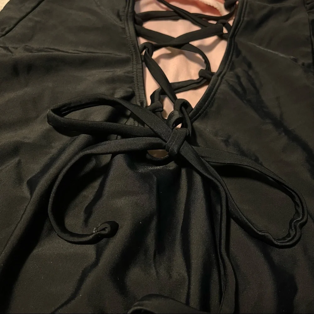 Embroidered Lace up High Cut Swim - Picture 3 of 4